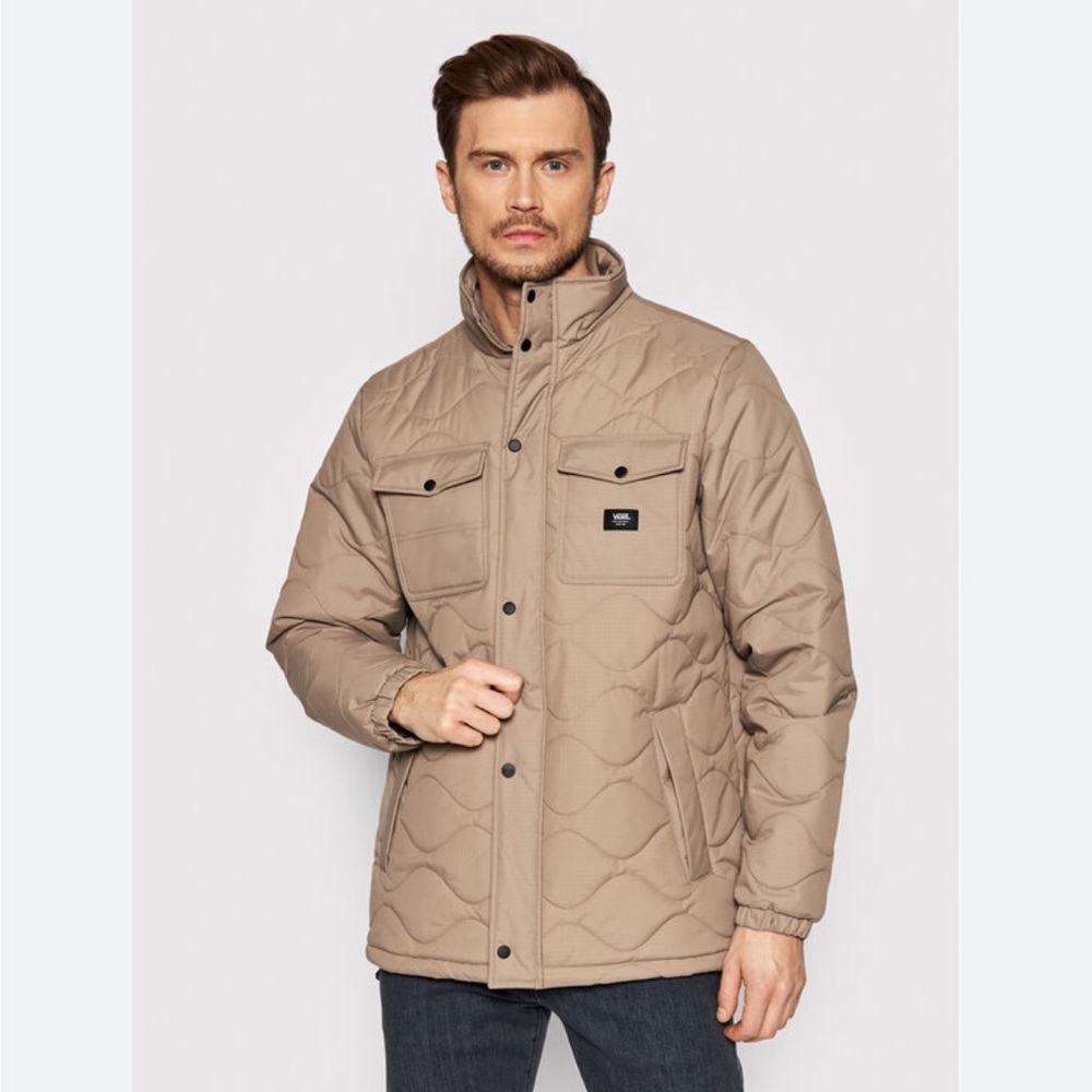 Vans Peyron Mte quilted barn jacket lightly used- Excellent condition  Barbour